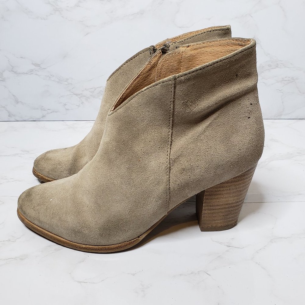Seychelles Suede Booties Size 8.5